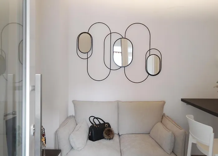 2 Bedroom Awesome In Appartamento *